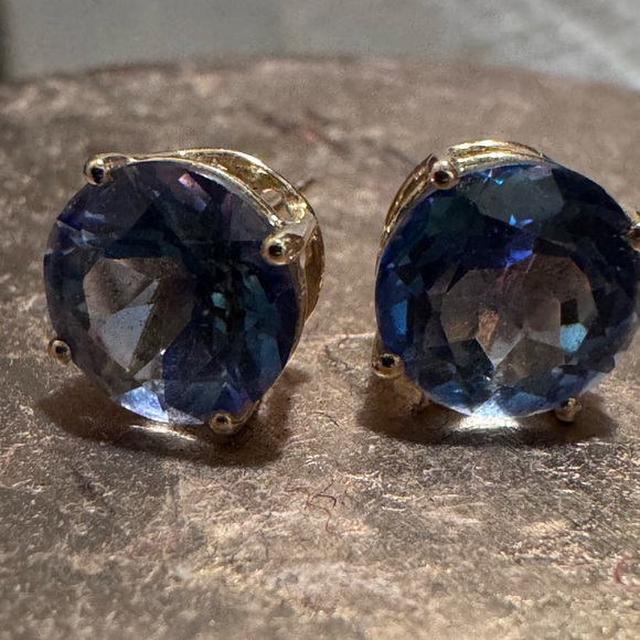 Jewelry - Elegant Mystic Blue Topaz 14k Gold Stud Earrings